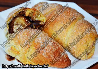 Croissants mit Bananen Nuss Nougat-Füllung