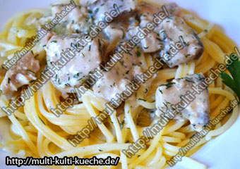 Spaghetti mit Lachs Käsesoße
