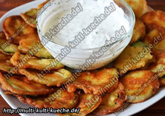 Zucchini im Teig gebraten