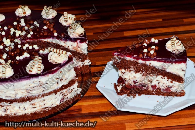 Kirsch Stracciatella Torte